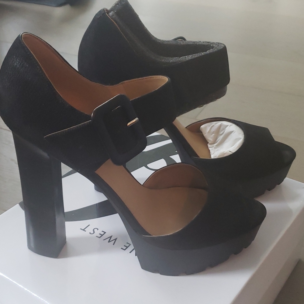 Nine West Platform Sandal